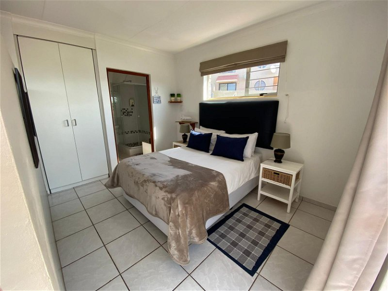 Double Room with Shower and Sea View